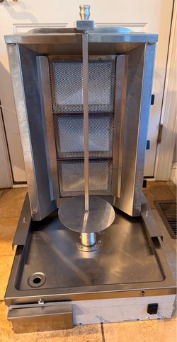 Commercial Vertical Broiler / Gyro Machine (Gas) – Excellent Condition