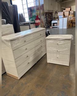8 drawers dresser and nightstand / Eight drawers dresser and nightstand / Cajonera 8 gavetas and nightstand / Comoda