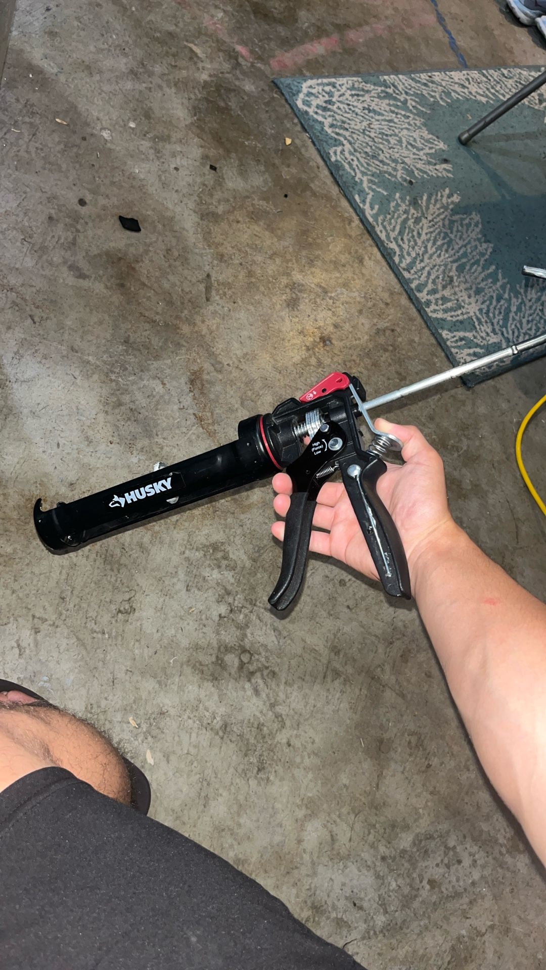 Husky Large Caulking Gun