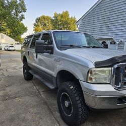 2005 Excursion Xlt V10