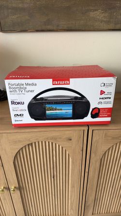 Aiwa Potable Media Boombox With tv Tuner