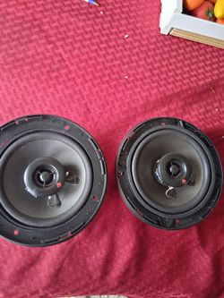 New    two  4" speakers 🔊  cars