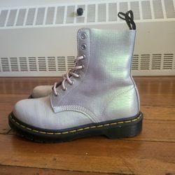 Doc Martens Women's Size 8