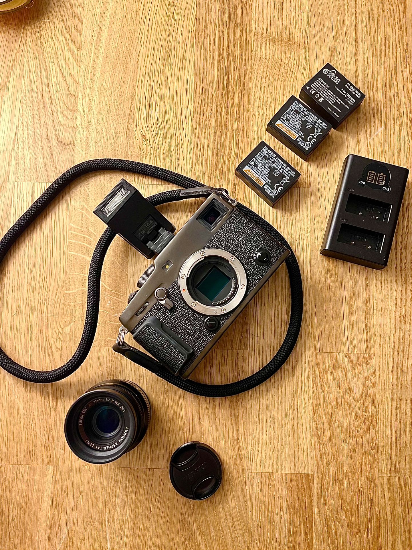 FUJIFILM X-PRO3 (NEAR MINT)TITANIUM DURA-BLACK