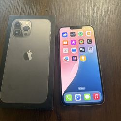 Selling my iPhone 13 Pro Max green  (256GB) in good condition. • Unlocked – works with all carriers • No cracks  •85% battery life • Everything works 