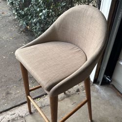 2 Bar Chairs 