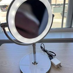 KDKD Lighted Cordless Mirror