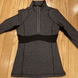LULULEMON WOMENS s SMALL