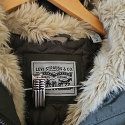 Levi Strauss Women's Winter Hooded Cost