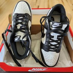 Women Nike Low Dunk Size 7