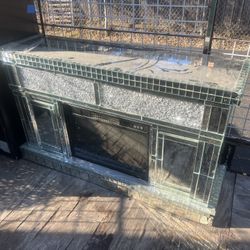 Mirrored electric fireplace