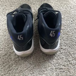 Jordan 11 Space Jams 