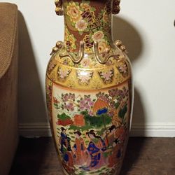 Vintage Japanese Porcelain Vase