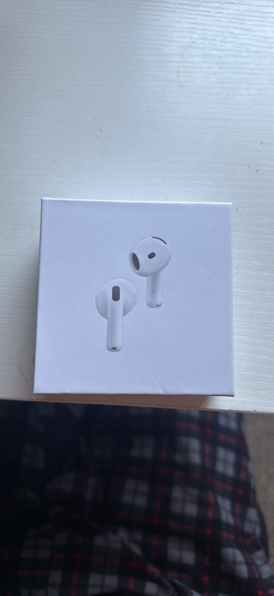 AirPods 4