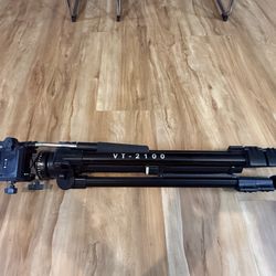Pearstone VT-2100 Camera Tripod with Video Head