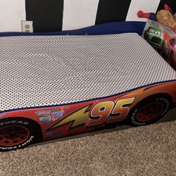 Cars Lightning McQueen Toddler Bed And Toy Storage