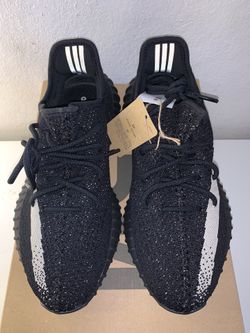 Yeezy Boost 350 V2 Oreo for Sale in Richmond, VA - OfferUp