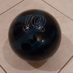 Storm IQ TOUR AI Bowling Ball