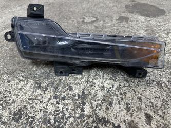 17-23 Tesla Model 3/Y OEM Right Side Foglight