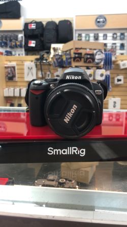 Nikon D60 10.2mp Camera Kit 55-200mm DX AF S Pre Owned