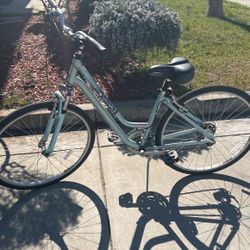 Womens Diamoundback Bike 21 Speed