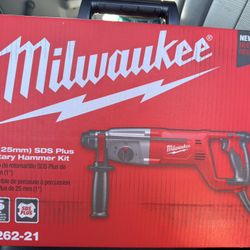 Milwaukee Heavy Duty Rotary Hammer Drill New In Box 