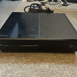 Xbox One With Assortment Of Games And Controllers