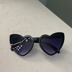 Black Heart shaped Sunglasses 