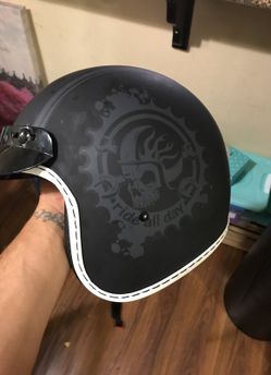 Motorcycle helmet