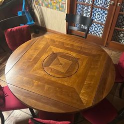 Dining Table &  6 Chairs