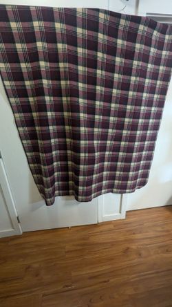 Colorado Comforts Plaid Throw Blanket 48x60 Beige Burgundy Green Polyester