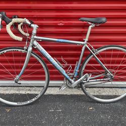 Specialized Vita Women Bike Size 700x23C