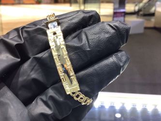 10k gold Greek design chino baby bracelet available in stock..