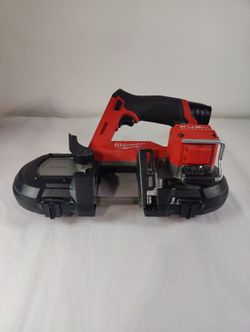 Milwaukee Compact Band Saw