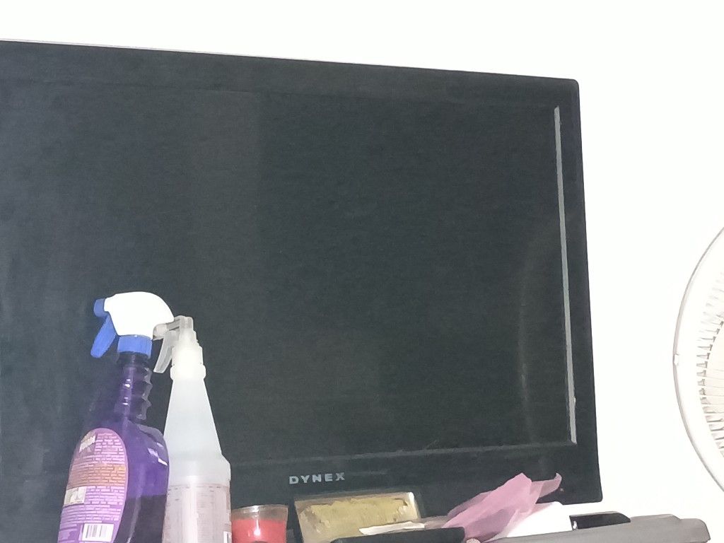 DYNEX TV FOR SALE APPROXIMATELY "27-"32 TV