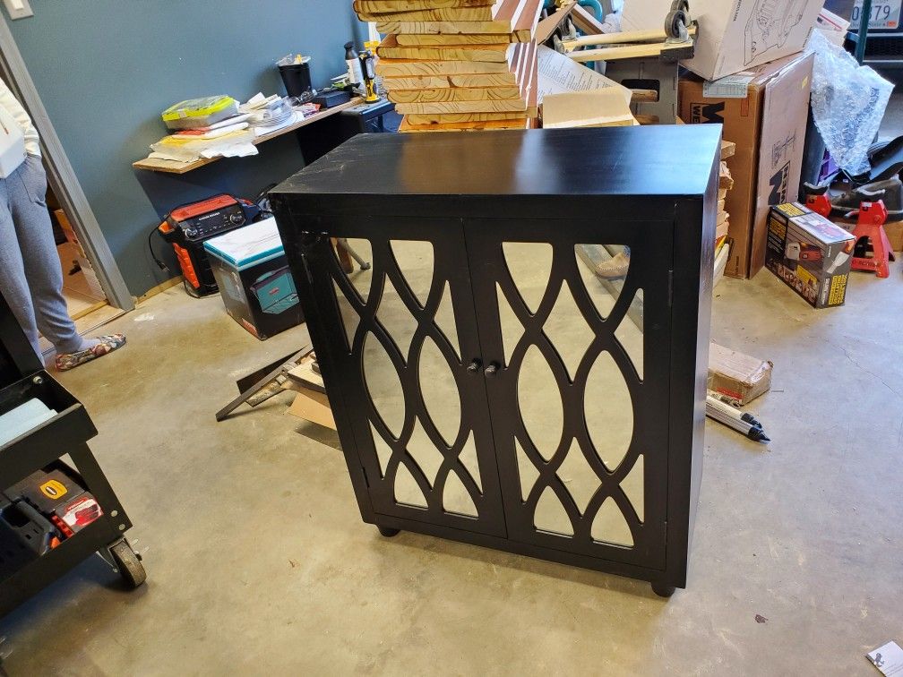 Black Cabinet With Mirror Doors