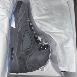 Jordan 5 grey wolf