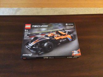 LEGO Technic NEOM McLaren Formula e
