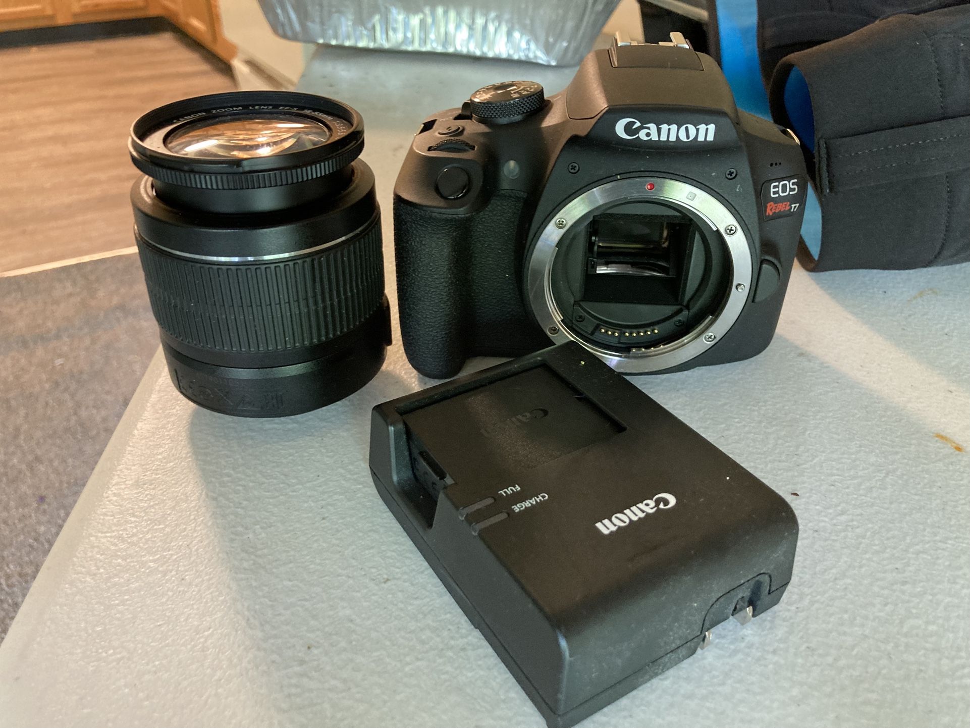 Canon Rebel T7