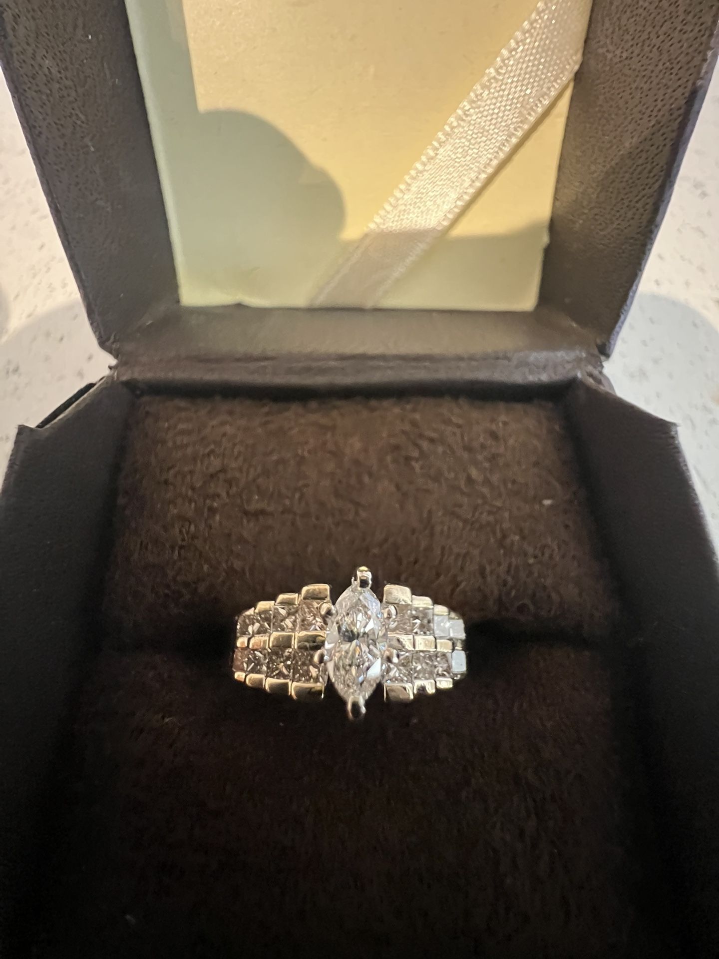 Lady's 14KT Yellow Gold Engagement Ring