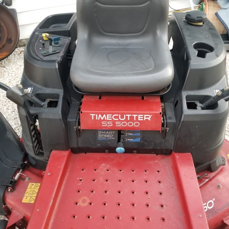 TORO timecutter ss 5000 w Kawasaki motor for Sale in Tarpon Springs, FL