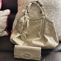 Authentic Vintage Gucci Bag With Matching Wallet 