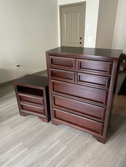 Matching Night Stand And Dresser Set