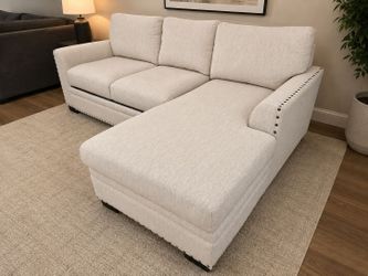 Sectional Couch With Delivery