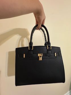 Elegantly Structured Handbag Set – Classic Designer Inspired (3-in-1)