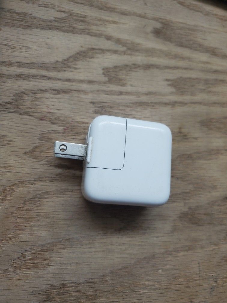 Apple iPad/iPhone A1357 10W 5.1V 2.1A Power Adapter Wall Charger Plug In