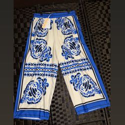 Brand New (Size 1XL) Flowy Blue,White&Black Multicolor Pants 
