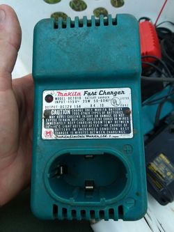 Makita charger