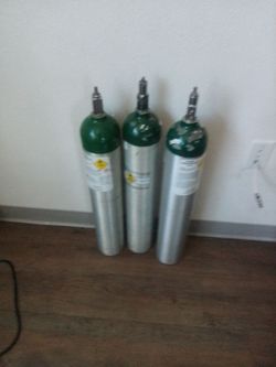 Medical Oxygen Cylinders Set of 3