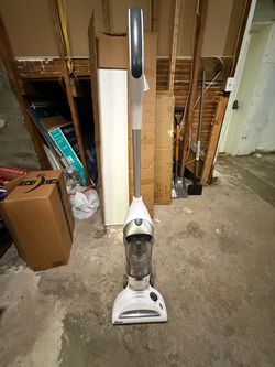 Shark Cordless Stick Vacuum - Great Condition
